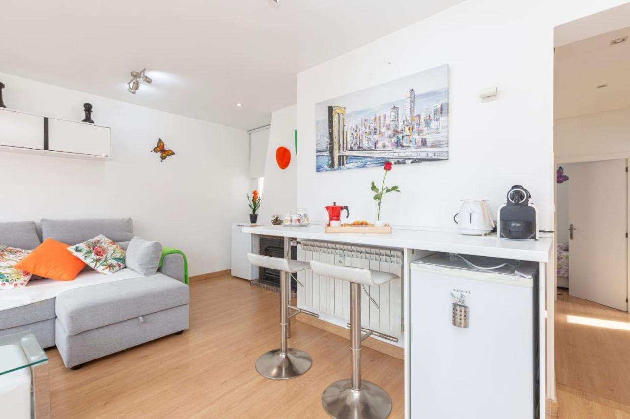 Apartamento Atico Las Letras - Alojamiento De Temporada Мадрид Екстер'єр фото