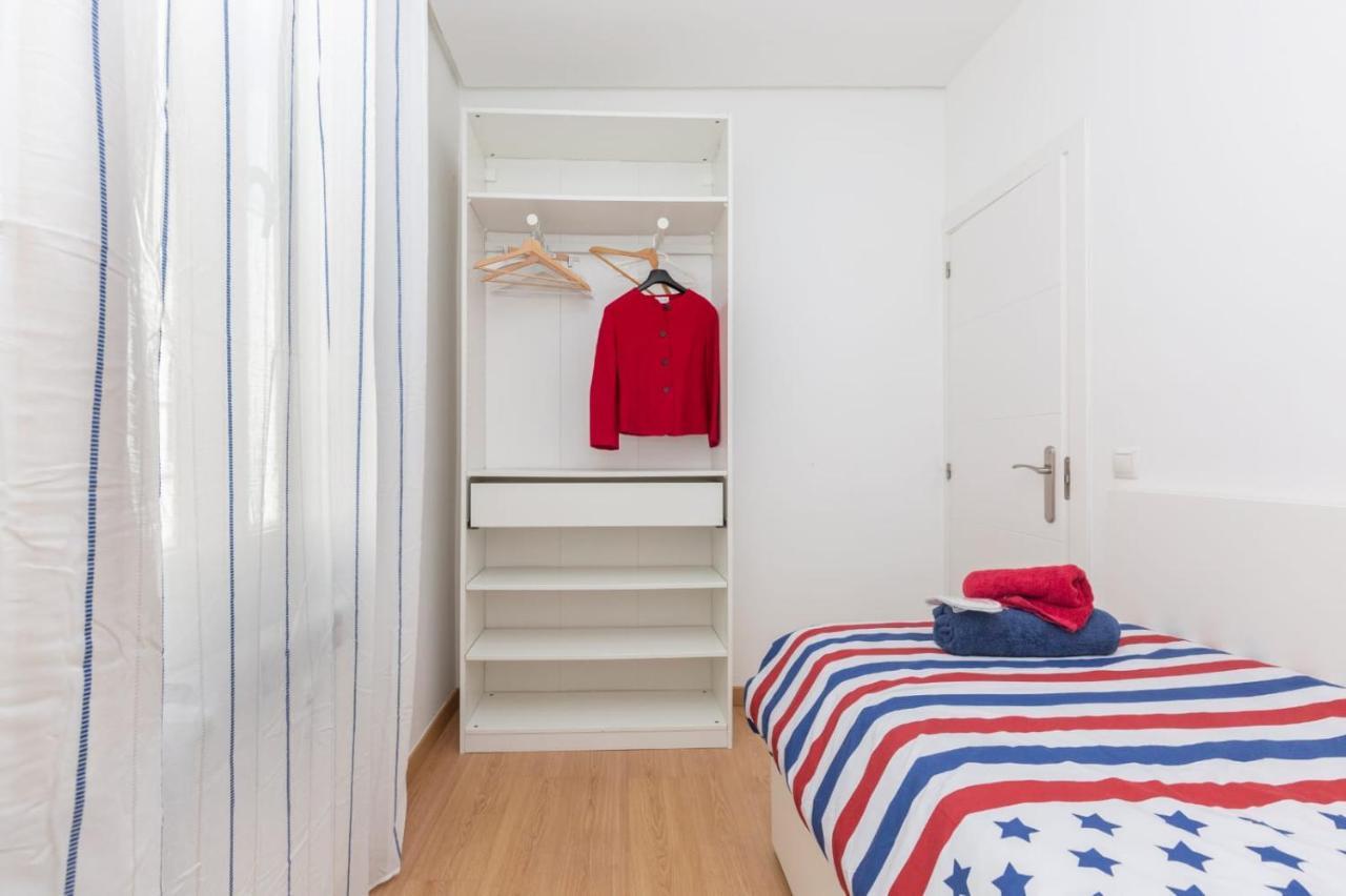 Apartamento Atico Las Letras - Alojamiento De Temporada Мадрид Екстер'єр фото